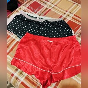 VICTORIA'S SECRET SIZE XL SHORTS